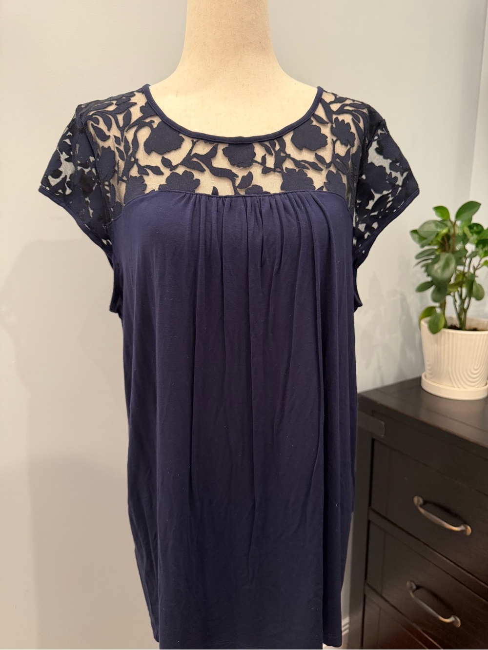 Banana Republic Navy Floral Lace Yoke Tunic Top